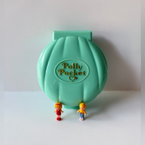 1989 Polly Pocket Polly’s Beach Home - complete set - Picture 2 of 10